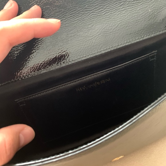 Yves Saint Lauren - Picture 4 of 4